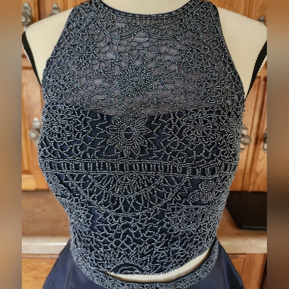 Sherri Hill 2 Piece Navy Blue Gown Size 8 - Picture 2 of 11